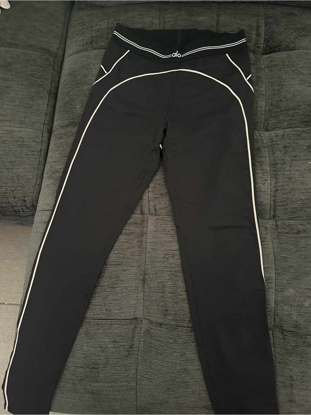 ALO Airbrush High-Waist Heart Throb Legging size Large